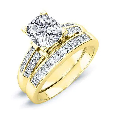 Heather Moissanite Matching Band for Cushion Center (Band Only. Engagement Ring Not Included)