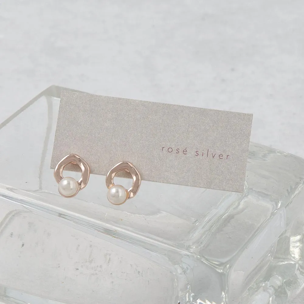 Rose Silver Pearly Circle Studs