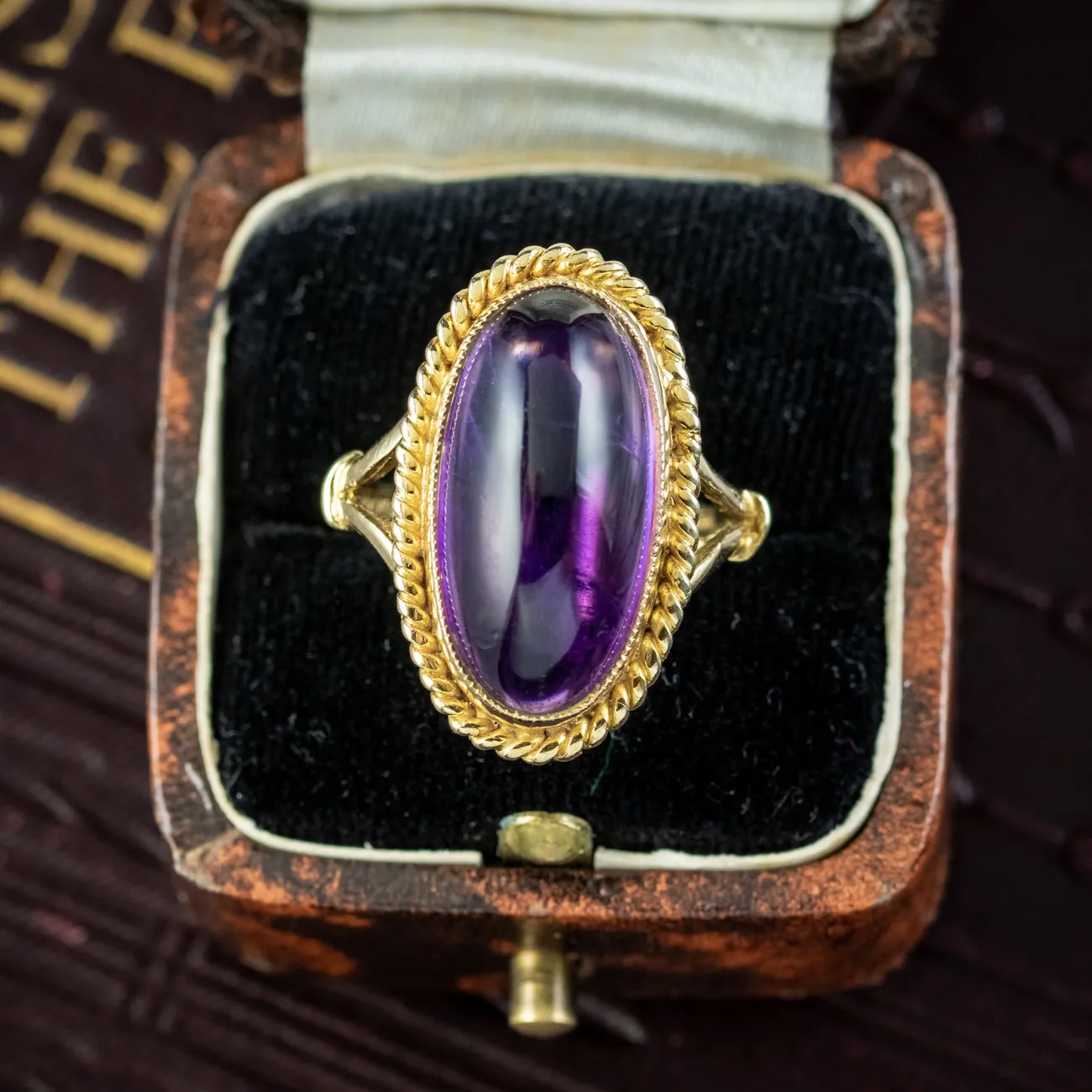 Vintage Amethyst Cocktail Ring 8ct Cabochon Dated 1974