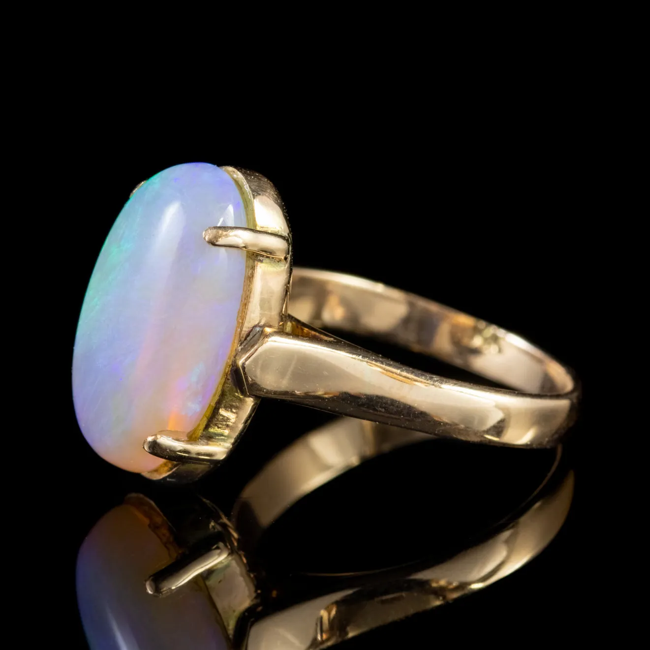 Vintage Cabochon Cut Opal Ring 14Ct Gold Circa 1940