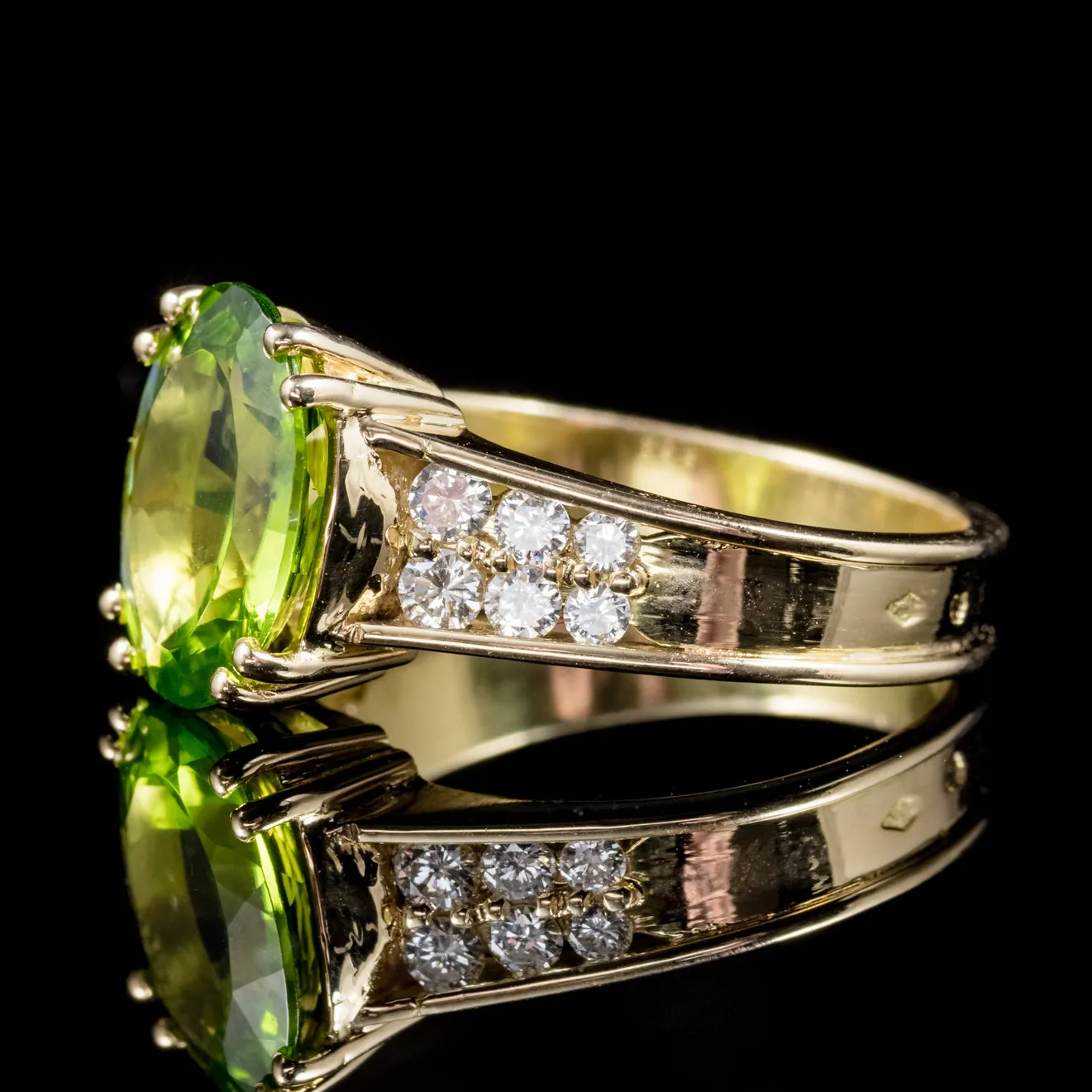 Vintage French Peridot Diamond Ring 18Ct Gold